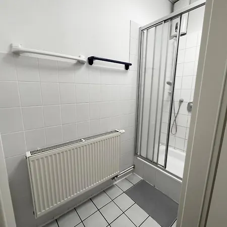 Appartement - Grosses Haus Mit Bester Anbindung - Bis Zu 12 Personen Dieburg
