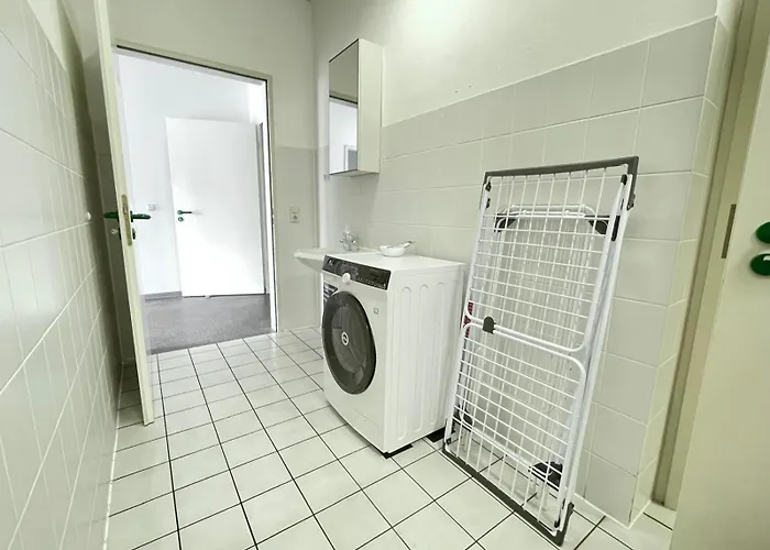 Grosses Haus In Apartment *